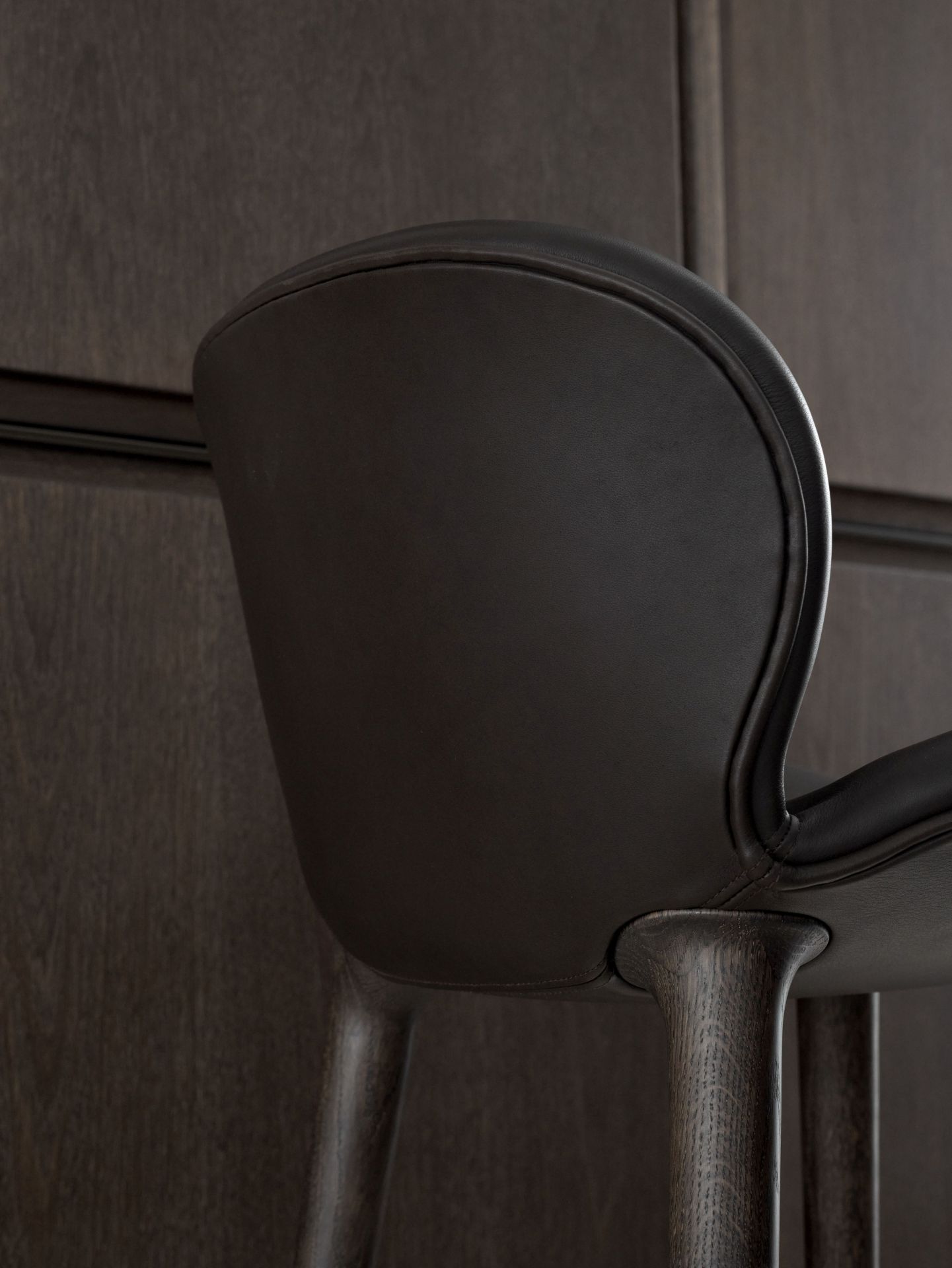 Lodge Tresenhocker Eiche dunkel / dunkelbraunes Leder Vipp