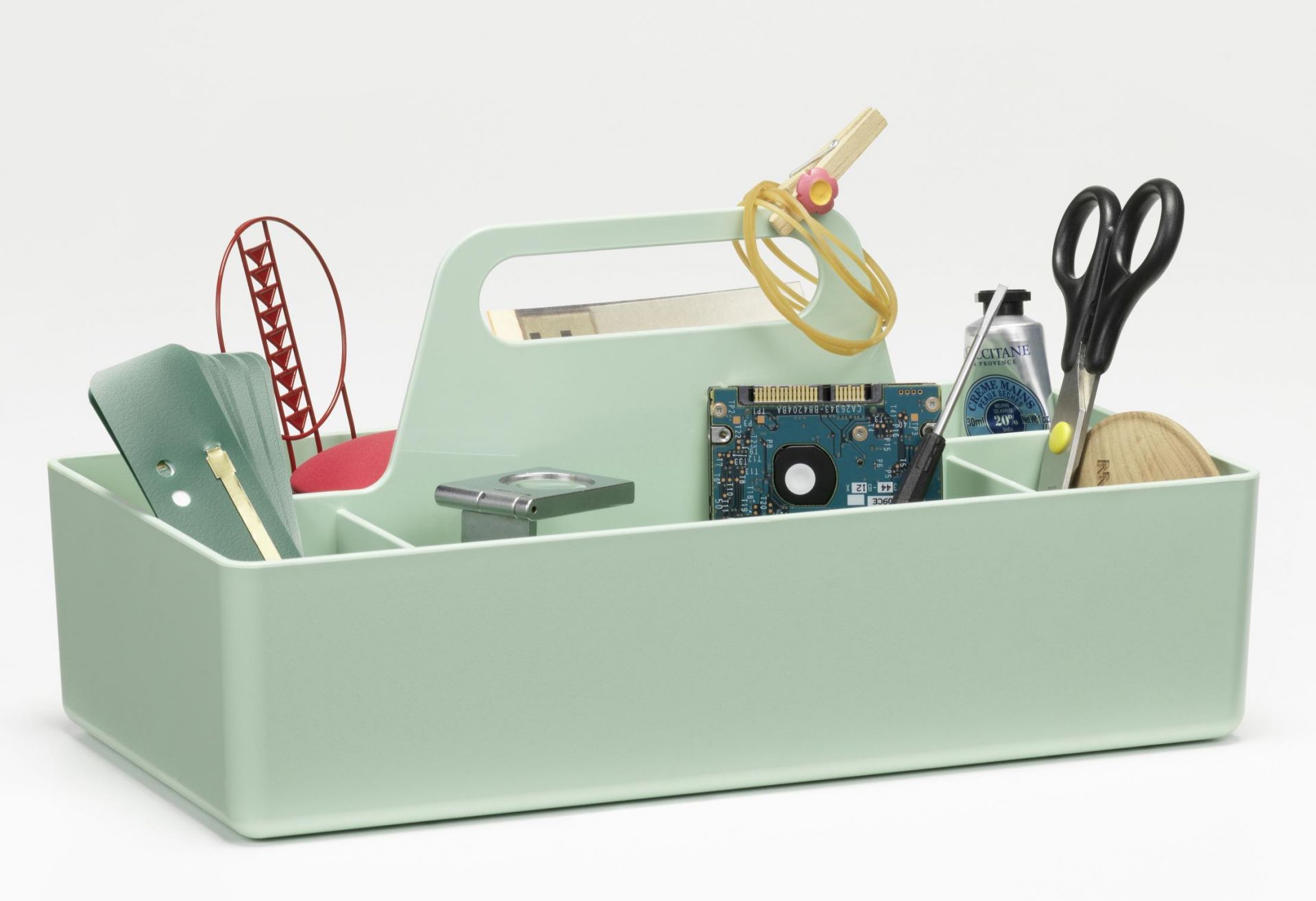 Vitra Toolbox RE in Mintgrün, eine praktische Organisationsbox für Bürobedarf und kleine Gegenstände.