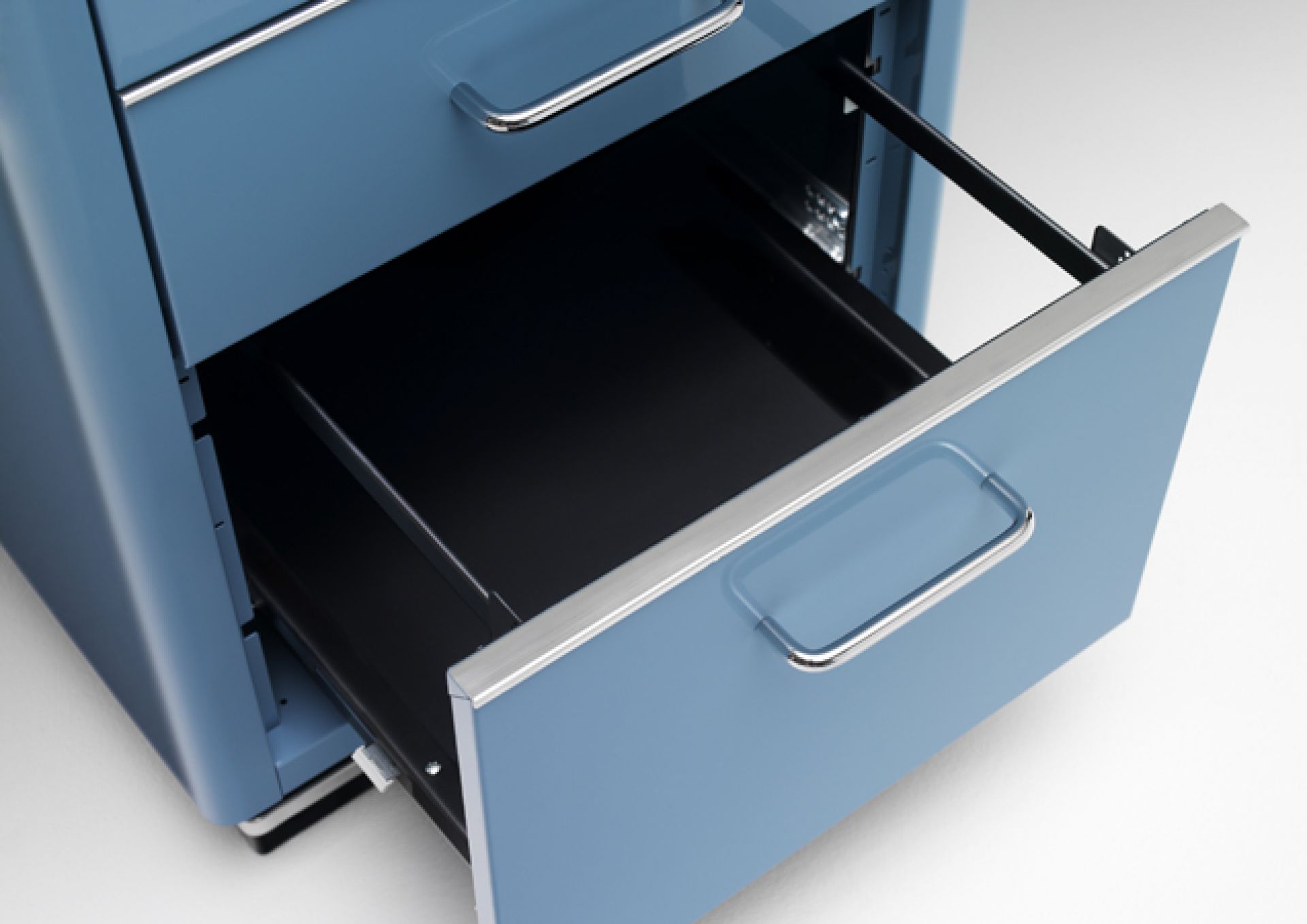 TB 228 Classic Line Schreibtisch von Müller Möbelfabrikation in blau mit offener Schublade.