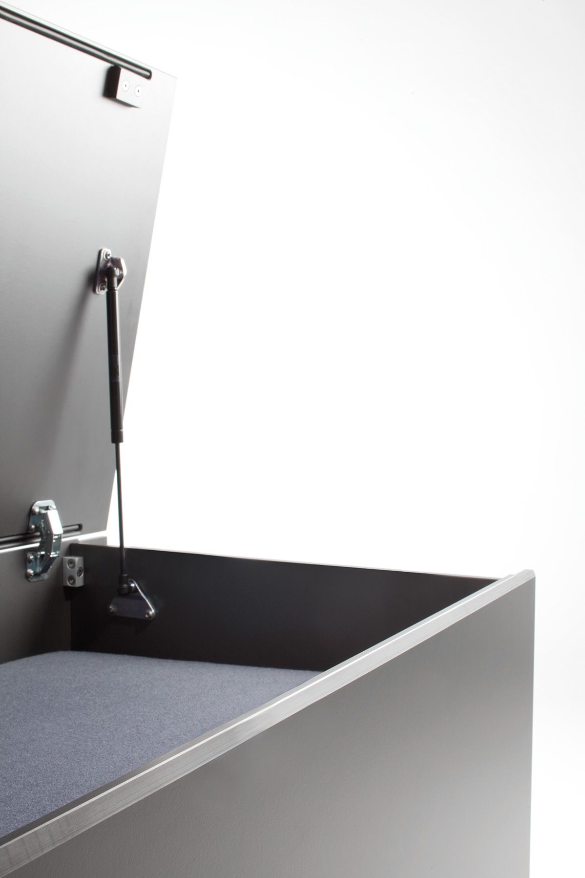 EL Pecho Kissentruhe Conmoto