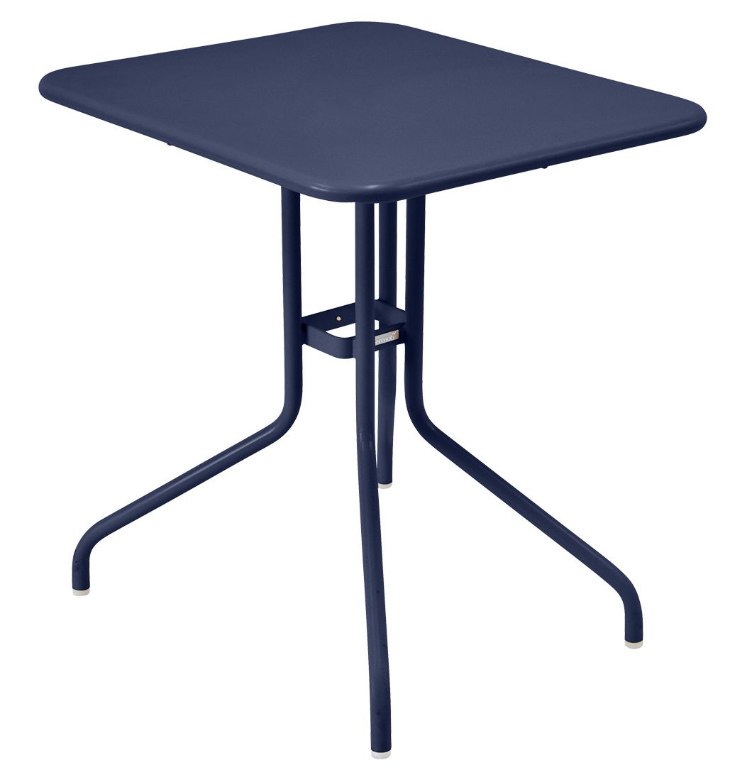 Blauer Pétale Tisch von Fermob, 60x70 cm, für den Außenbereich. Moderner Gartentisch mit drei Beinen.