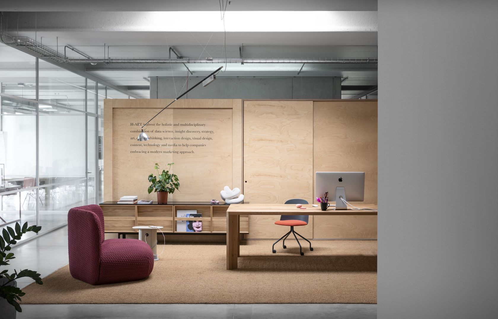 Manero Esstisch von Miniforms, 300 cm breit, aus hellem Holz, modernes Design für Esszimmer.