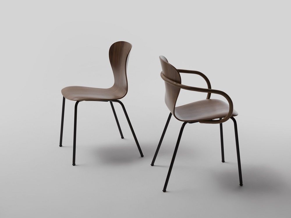 S 220 Formholzstuhl / Stuhl ohne Armlehne Thonet