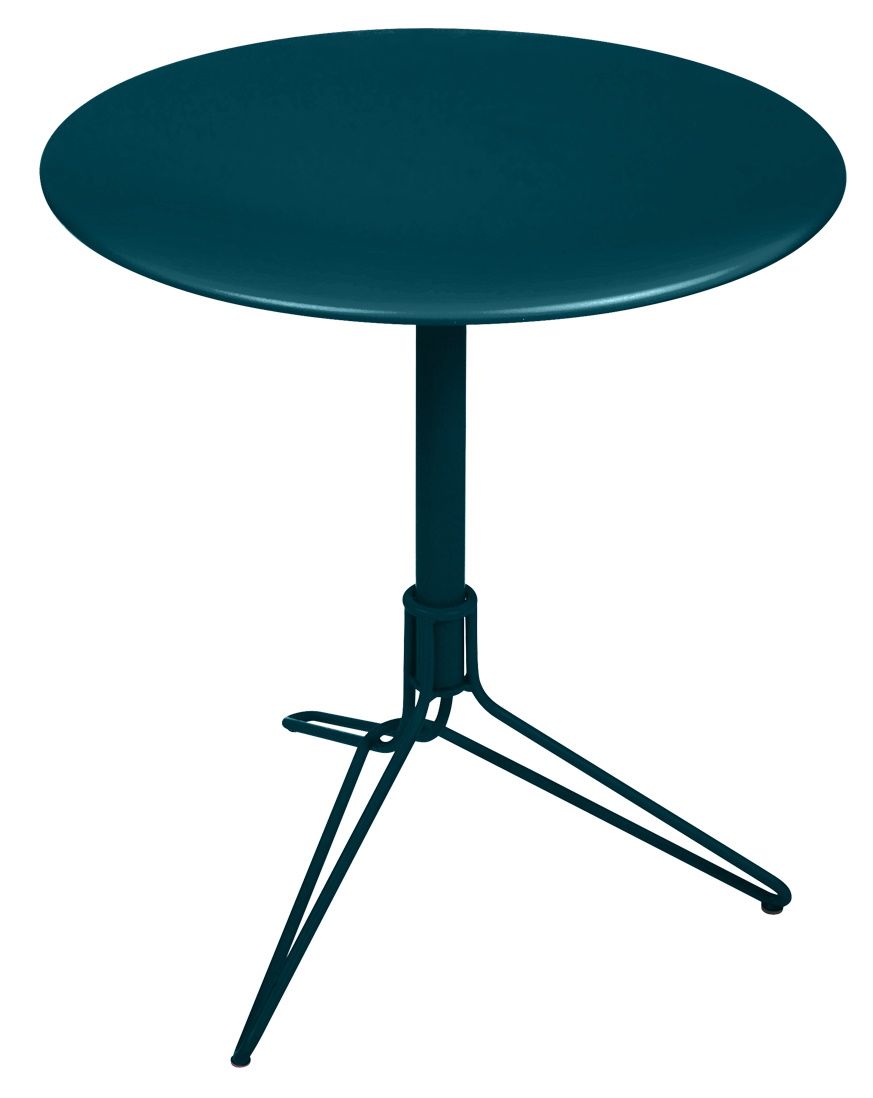 Blauer Flower Tisch von Fermob für den Außenbereich, runder Gartentisch aus Metall.