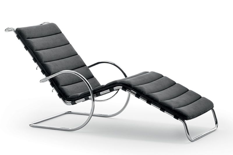 MR Bauhaus Liege von Knoll International mit schwarzem Leder und Chromgestell.