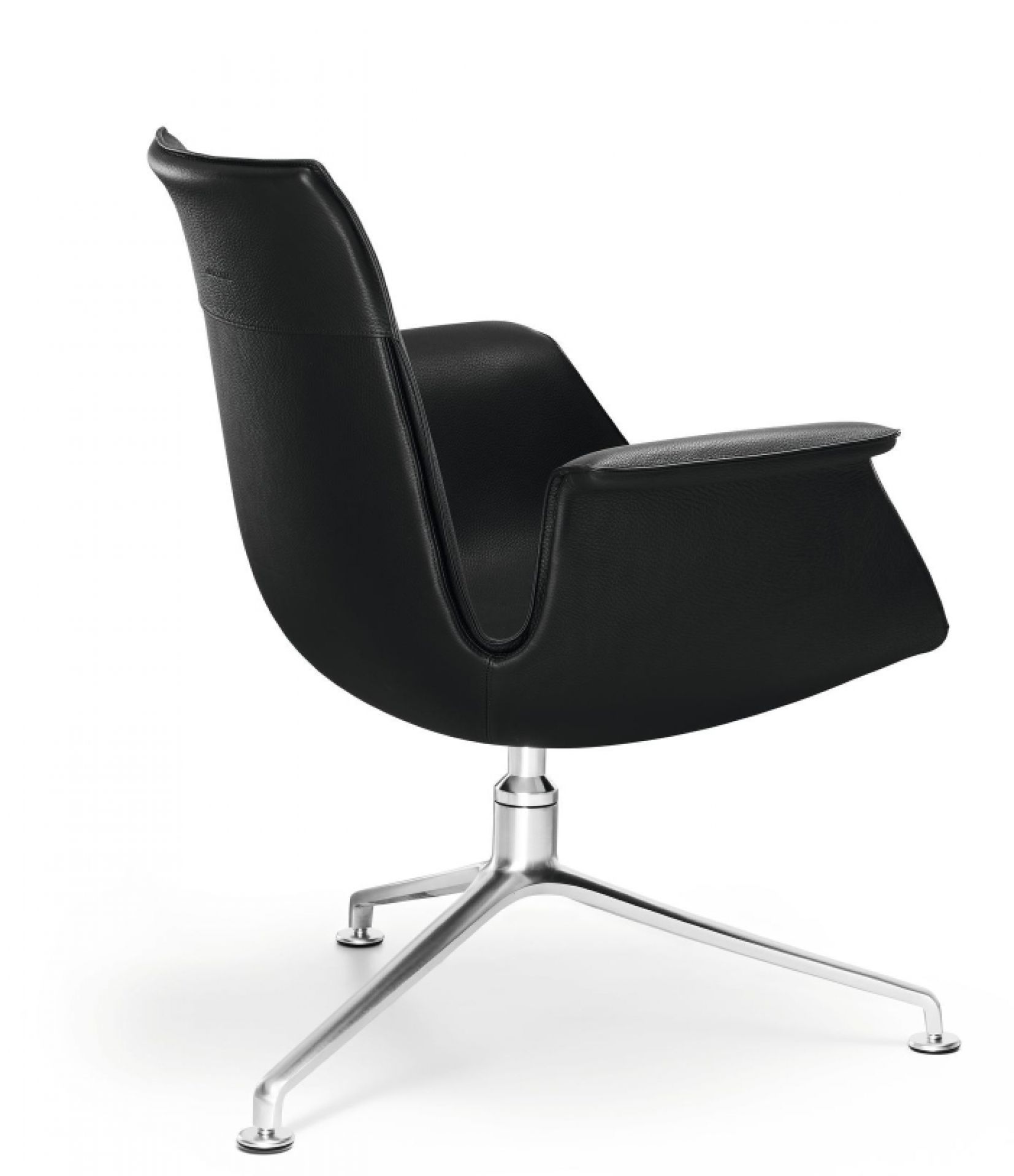 Schwarzer FK Sessel von Walter Knoll mit Lederbezug und silberfarbenem Drehfuß.