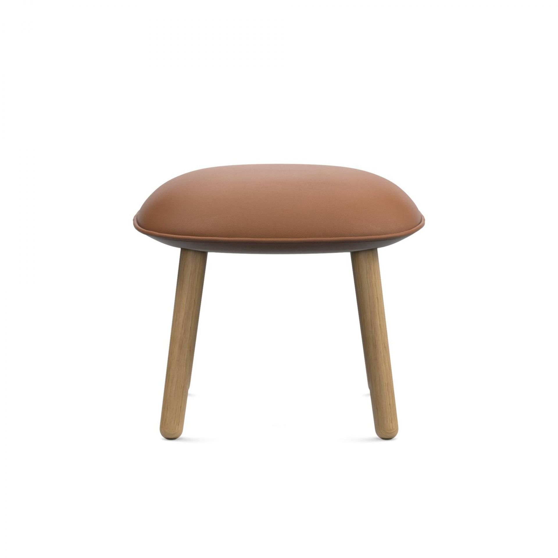 Ace Hocker von Normann Copenhagen: Brauner Hocker mit Eichenholzbeinen, modernes Möbeldesign.