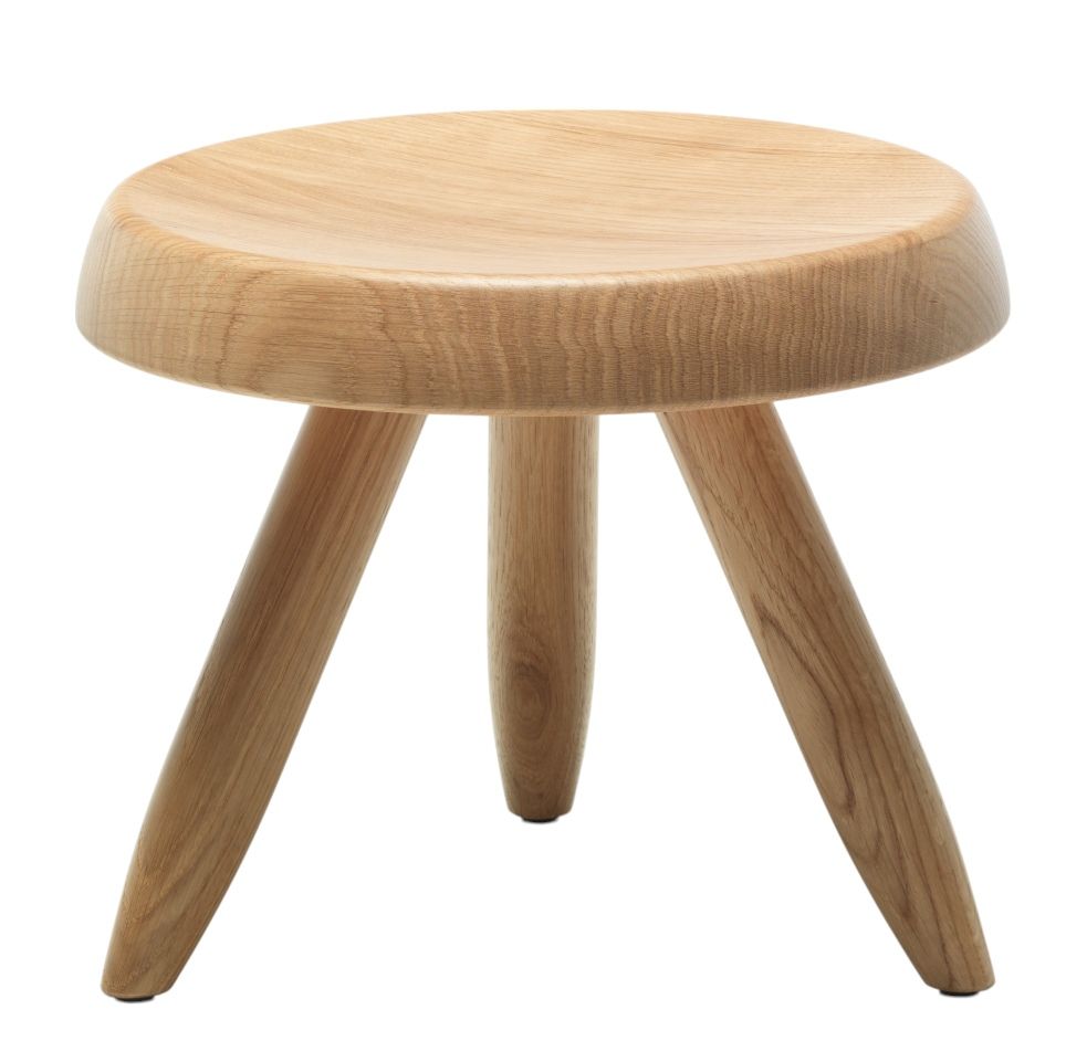 524 Tabouret Berger Hocker von Cassina: Runder, heller Holz-Hocker mit drei Beinen.