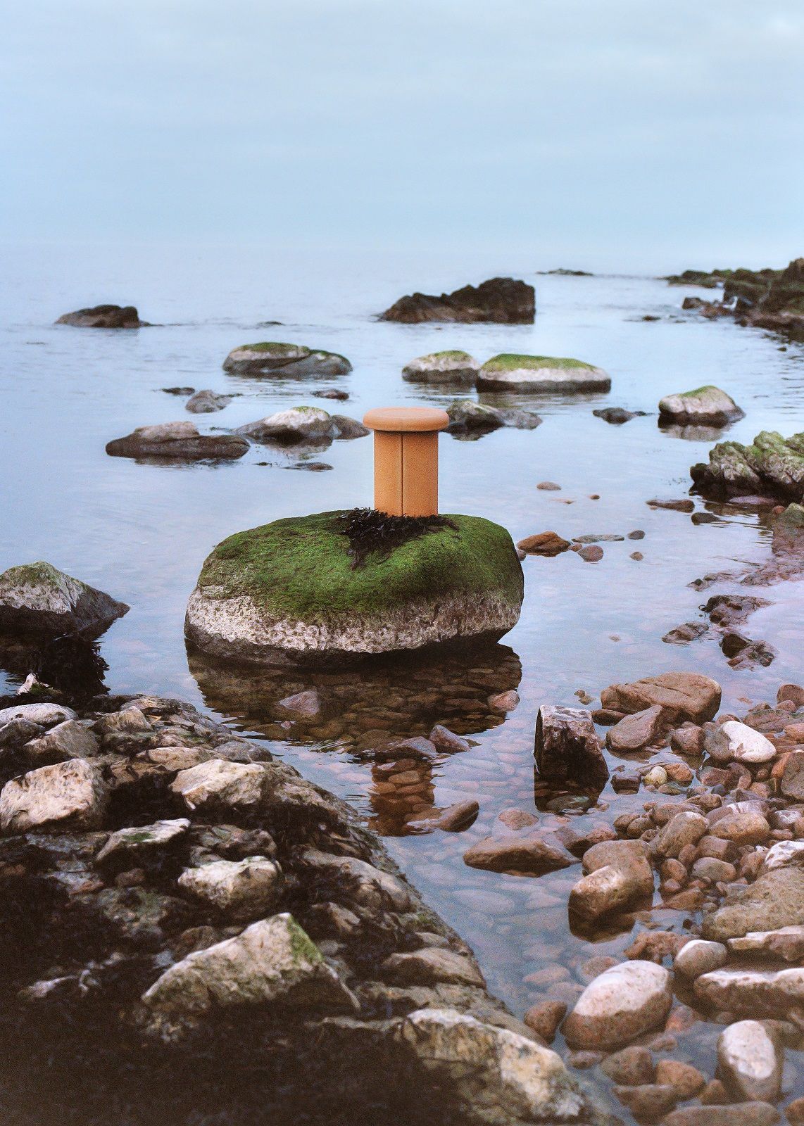 Alder Stool Hocker Indoor / Outdoor Mater