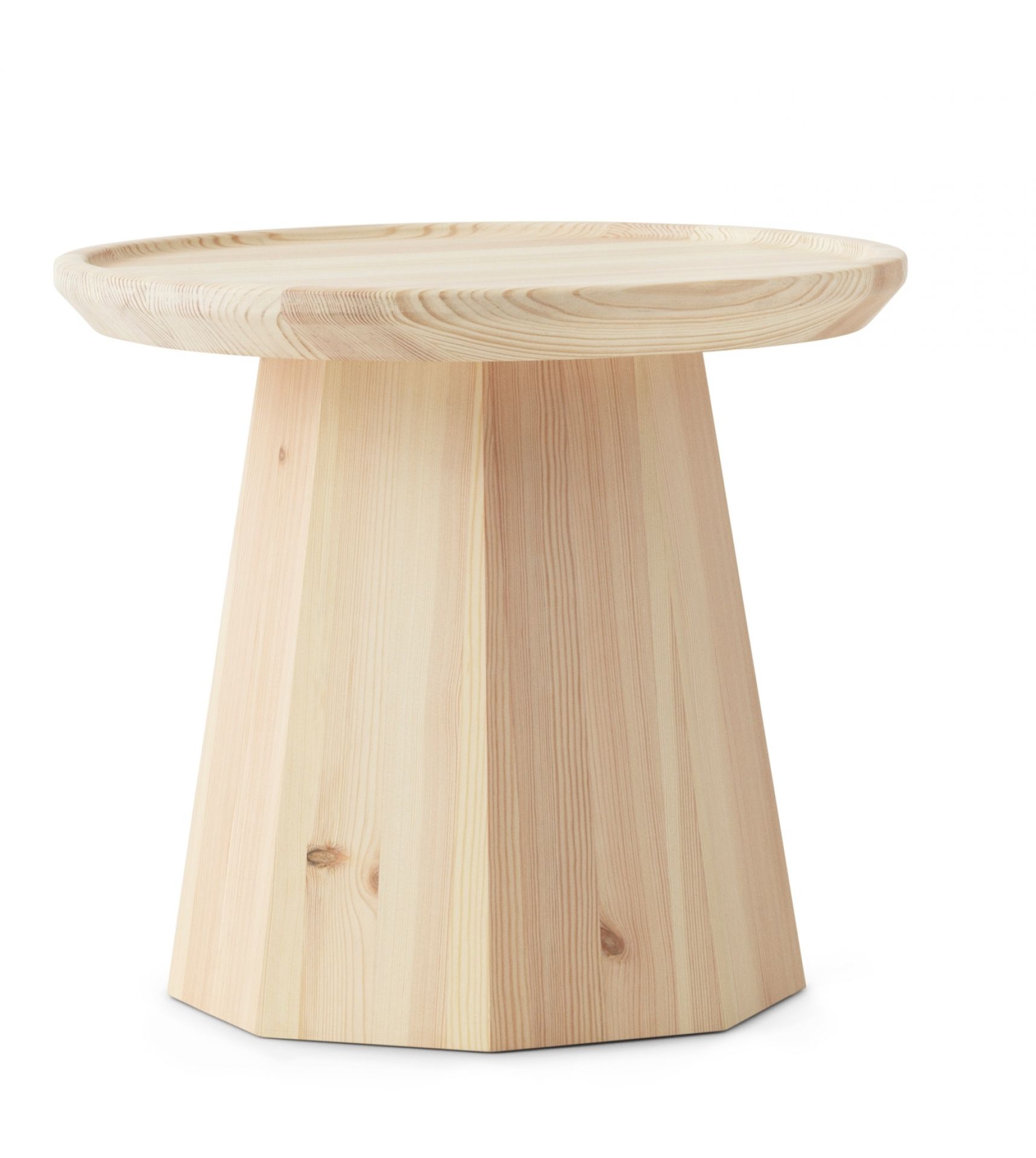 Normann Copenhagen Pine Table Small: Kleiner Beistelltisch aus hellem Kiefernholz, modernes Design für Wohnzimmer.