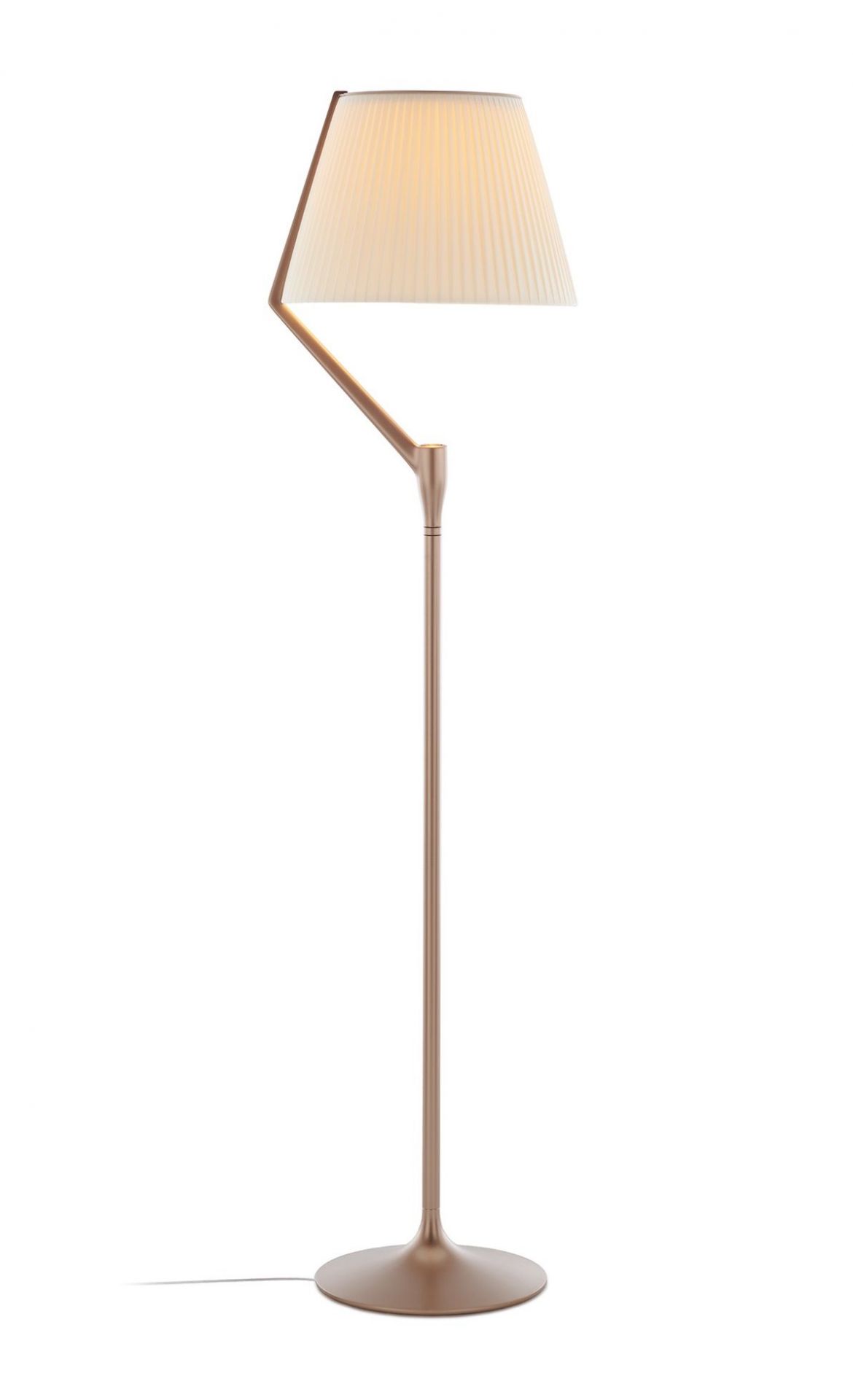 Angelo Stone Stehleuchte von Kartell: Elegante Stehlampe mit plissiertem Lampenschirm und bronzefarbenem Gestell.