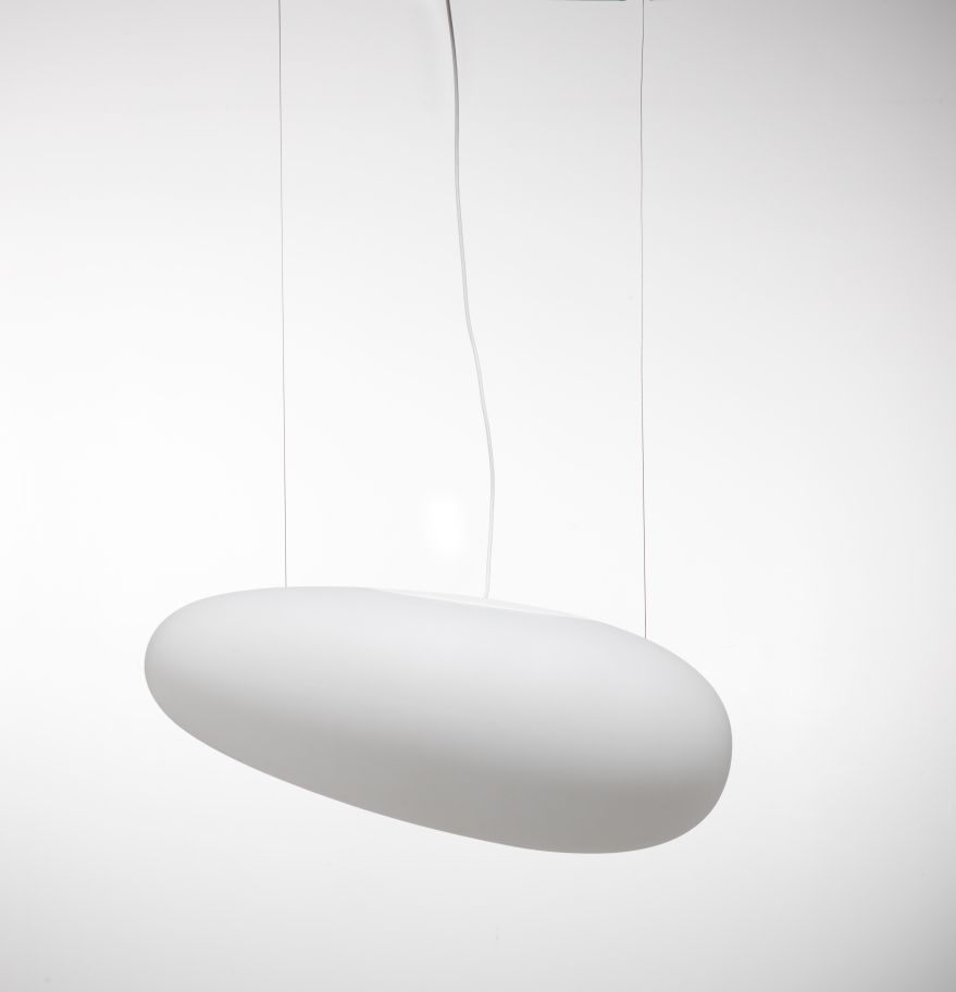 Weiße Avion Pendelleuchte von Fritz Hansen, moderne Hängelampe für Wohnzimmer und Esszimmer.