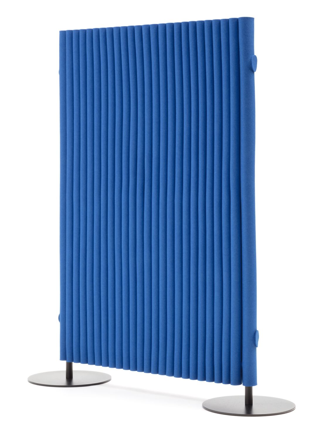 Blauer Welle Paravent von Hey Sign mit zwei Tellerfüßen, schallabsorbierend und flexibel einsetzbar.