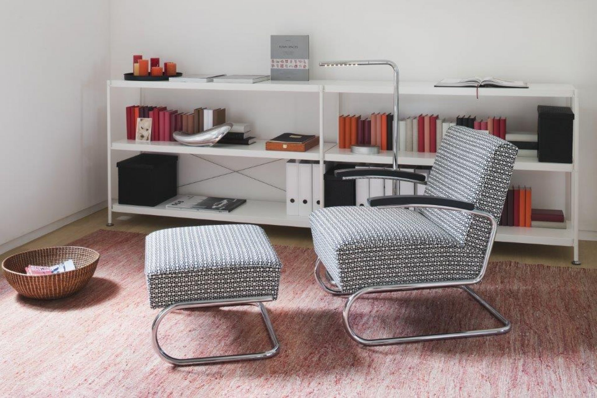 S 411 H Hocker Thonet