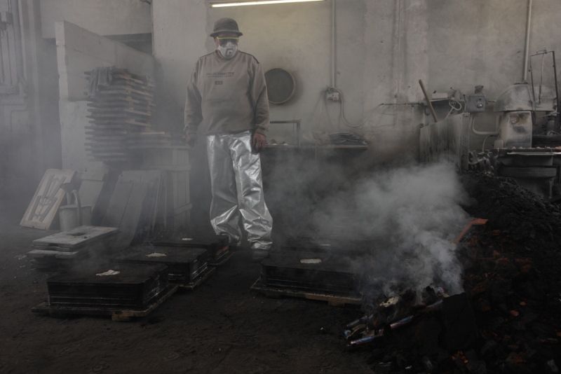 Walter Gropius Türdrücker Tecnolumen Nickel poliert