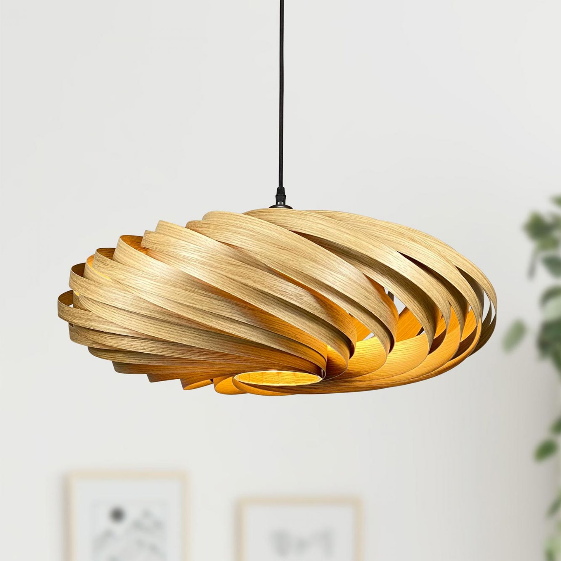 Veneria Hängeleuchte aus Eichenholz, moderne Pendelleuchte mit spiralförmigem Design für Wohnzimmer und Esszimmer.