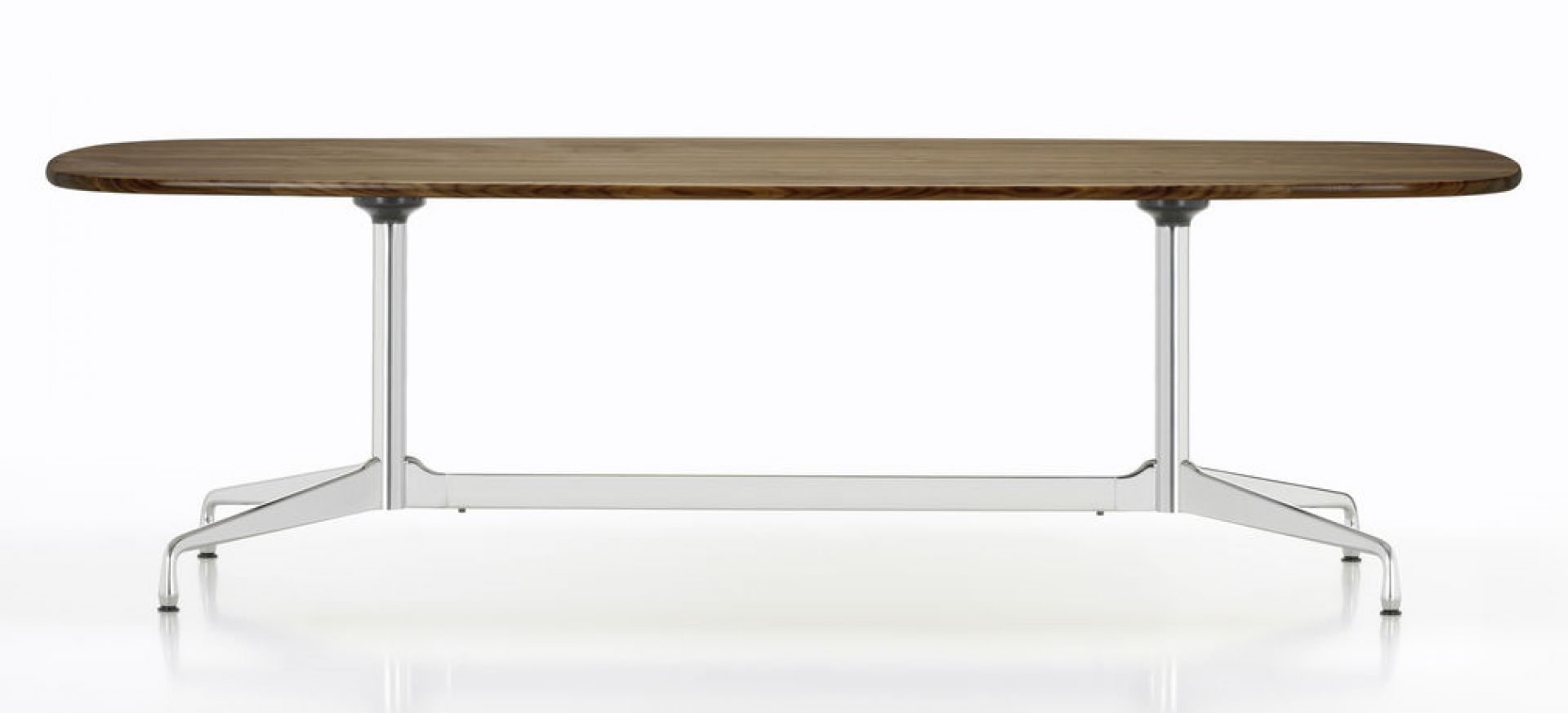 Eames Segmented Table Esstisch mit Bootsform und Holzplatte, 240 cm, von Vitra.