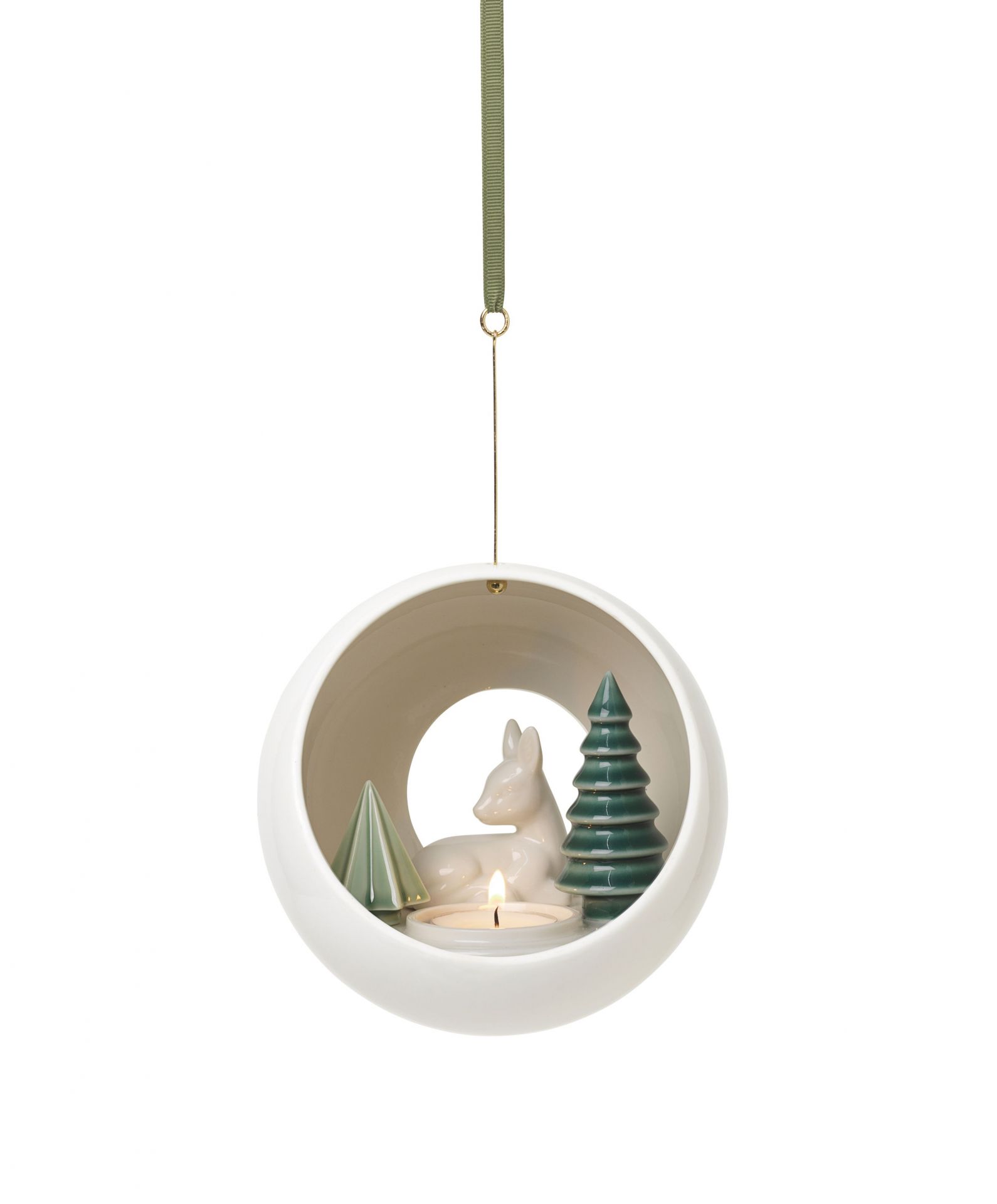 Winter Stories Rehkitz Teelichthalter zum Hängen: Weißer Keramik-Kreis mit Rehkitz, Tannenbäumen und Teelicht.