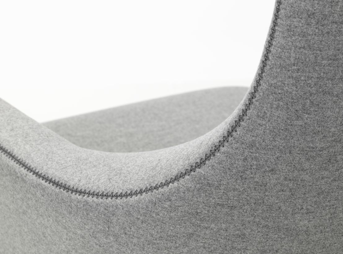 Grand Repos Sessel  + Ottoman Vitra Poliert  Cosy Kieselstein