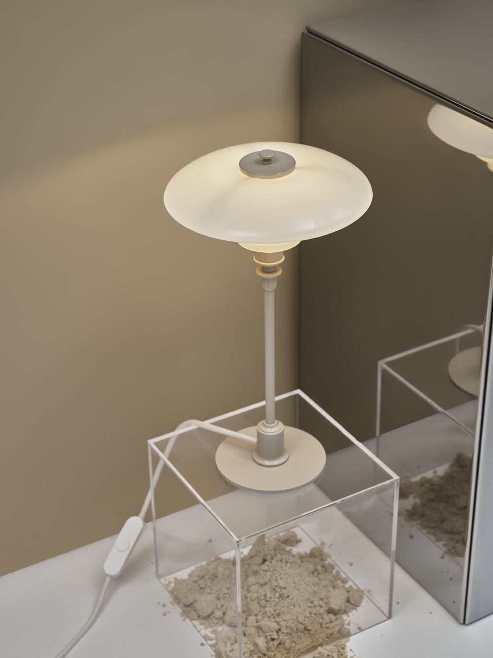 PH 2/1 Table Lamp Tischleuchte Glossy Louis Poulsen