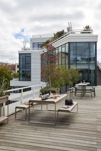 Bolder 3-Sitzer-Tisch mit Sitzflächen Outdoor Fermob MÄNGELEXEMPLAR