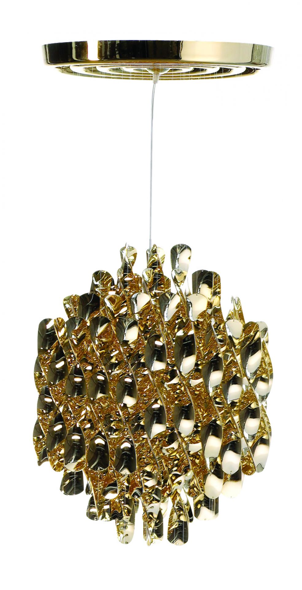 Nahaufnahme der Verpan Spiral SP1 Pendelleuchte in Gold, moderne Designerlampe.