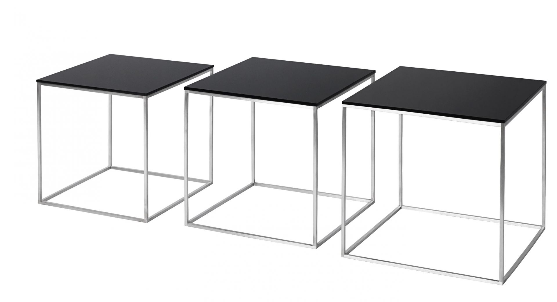 PK 71 Satztisch Set von Fritz Hansen mit drei schwarzen, quadratischen Tischen.