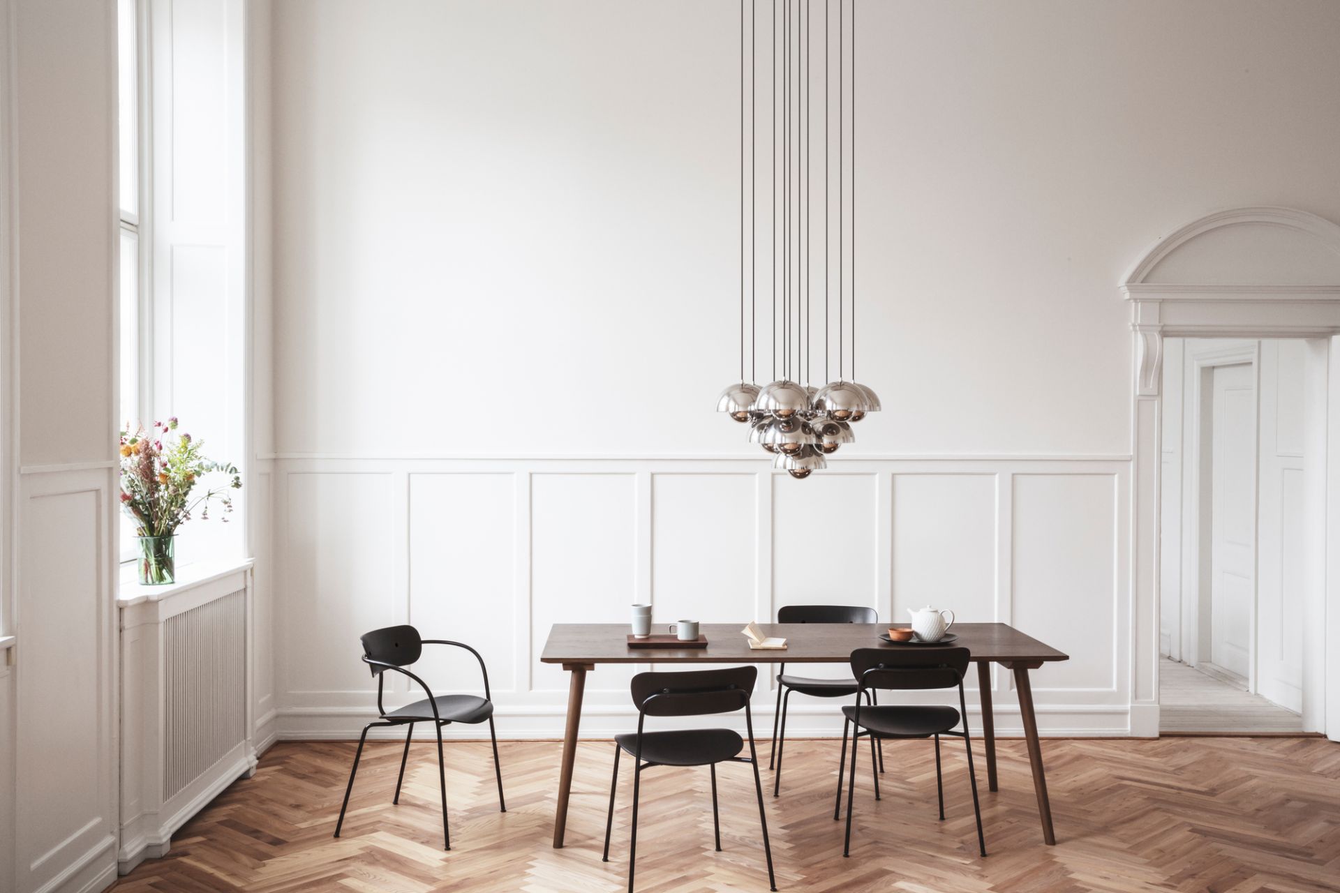 Pavilion AV1 Stuhl AndTradition