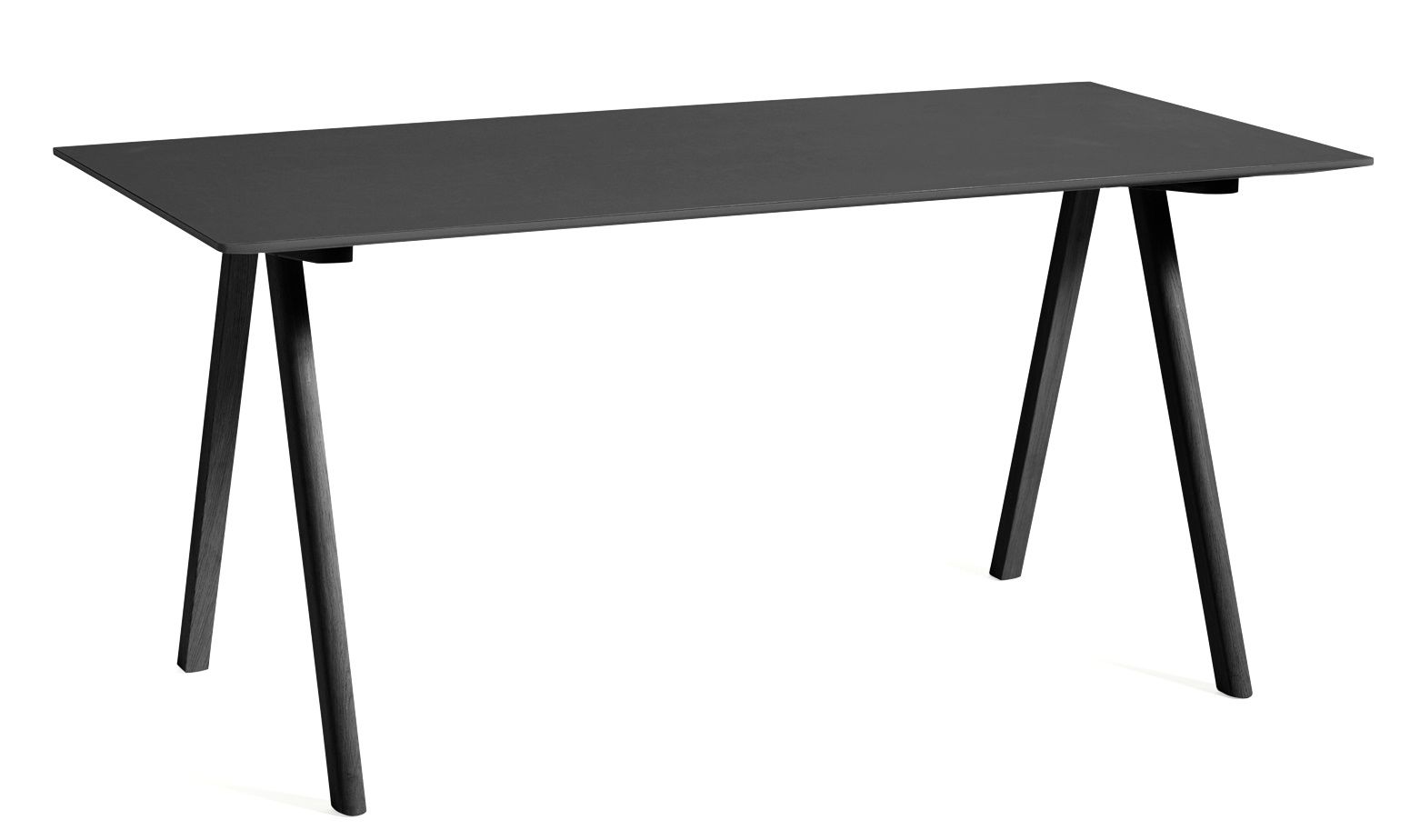 Schwarzer Copenhague Tisch CPH 10 von Hay mit rechteckiger Tischplatte und schrägen Beinen.