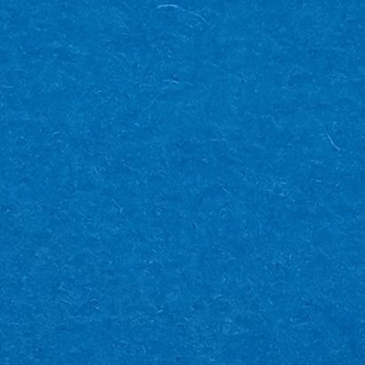 Detailaufnahme der petrolfarbenen Sitzauflage aus Wollfilz für den Louis Ghost Stuhl.