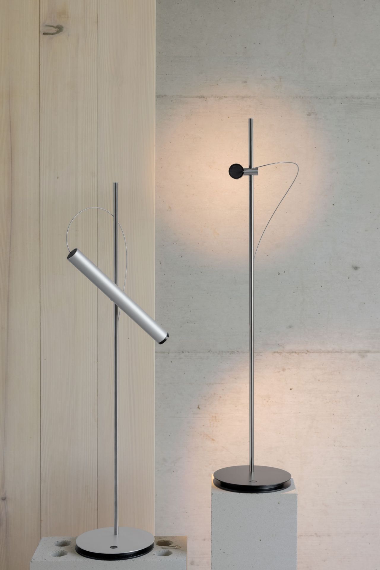 LINIjA T Tischleuchte Baltensweiler