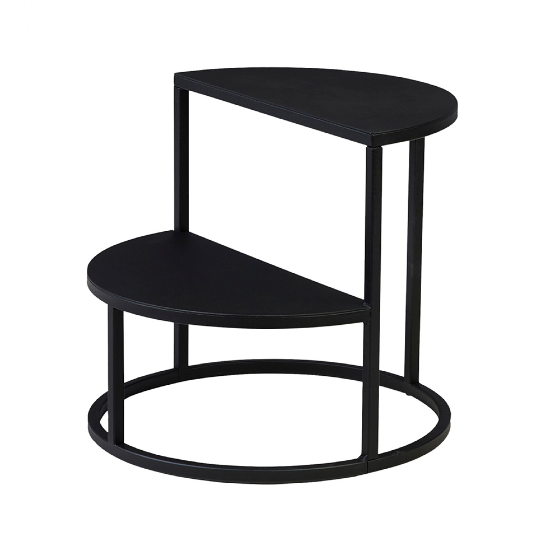 Schwarzer Dais Stufenhocker mit zwei halbrunden Stufen und minimalistischem Design für moderne Wohnräume.