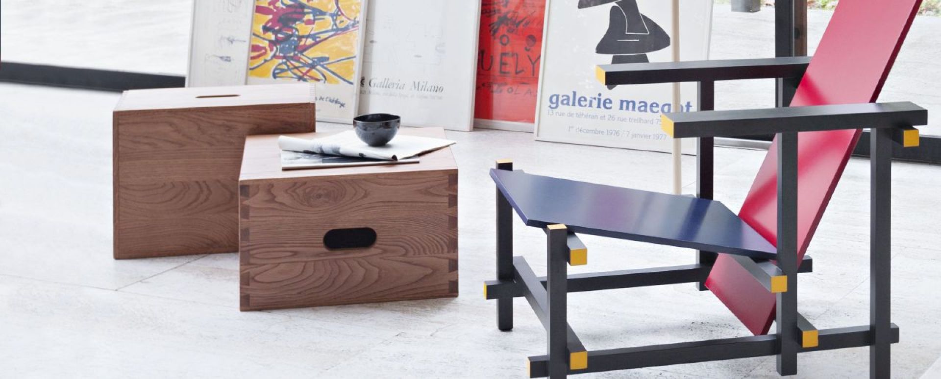 LC14 Tabouret Hocker aus Eiche von Cassina, natürliches Holz, minimalistisches Design.