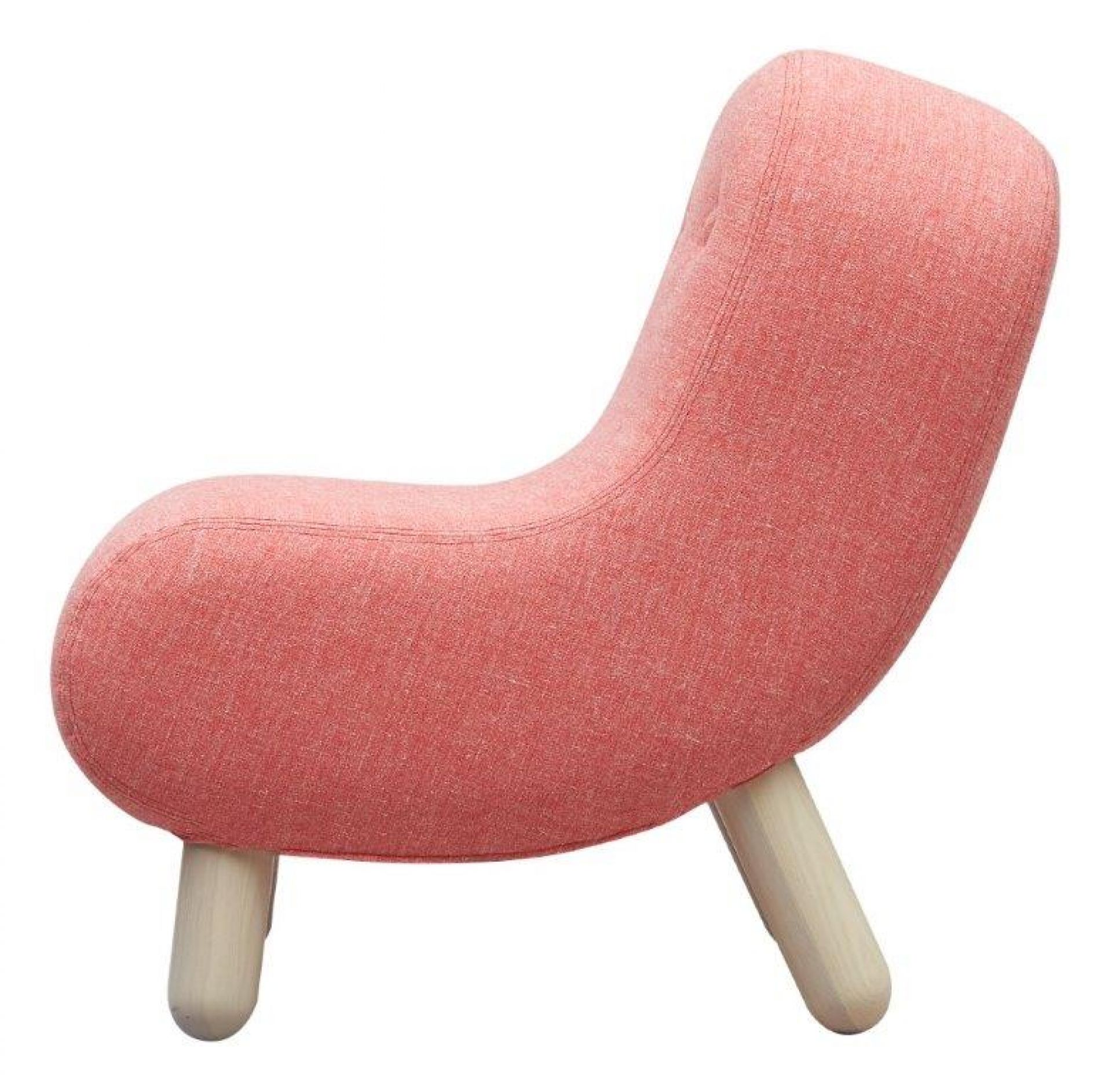 Bob Sessel: Moderner, korallfarbener Loungesessel mit Holzfüßen. Bequemer Design Sessel für Wohnzimmer und Wartebereiche.
