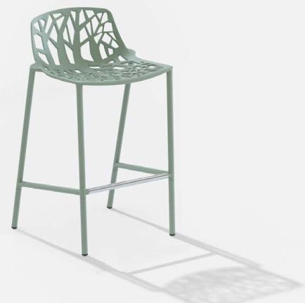 Forest Outdoor Barhocker in Maracuja-Grün von Fast, ein moderner, hoher Sitzhocker für den Außenbereich.