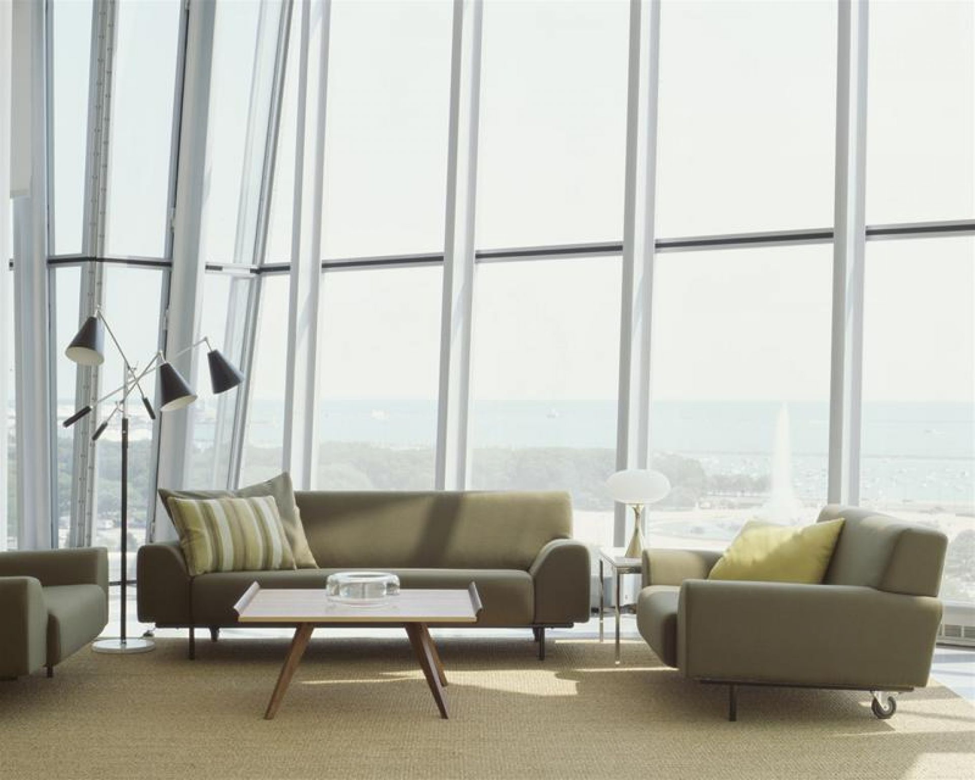 Splay-Leg Tisch Knoll International