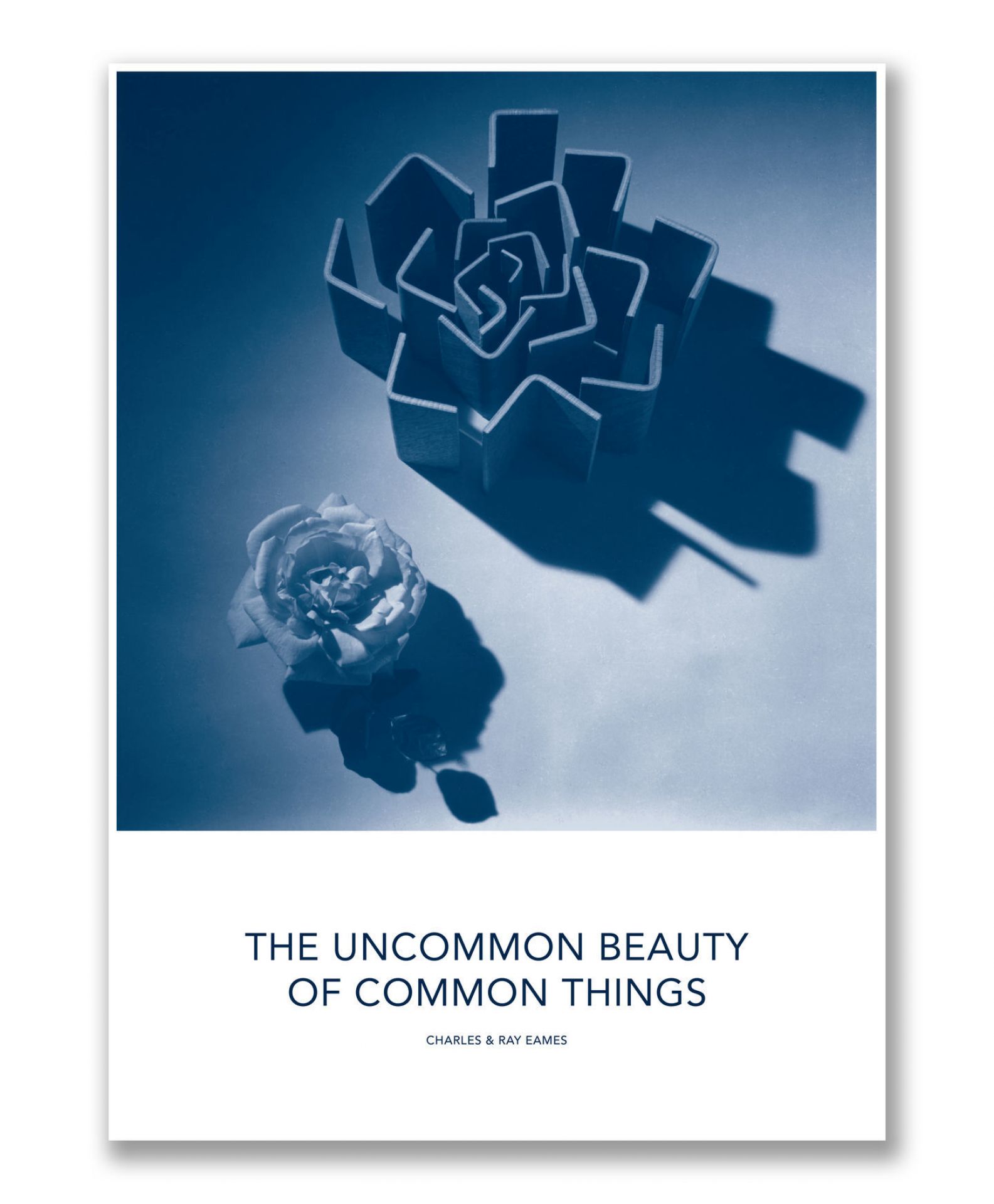 Eames Poster: Blaues Stillleben mit Rose und abstrakter Form, Vitra Design Poster.