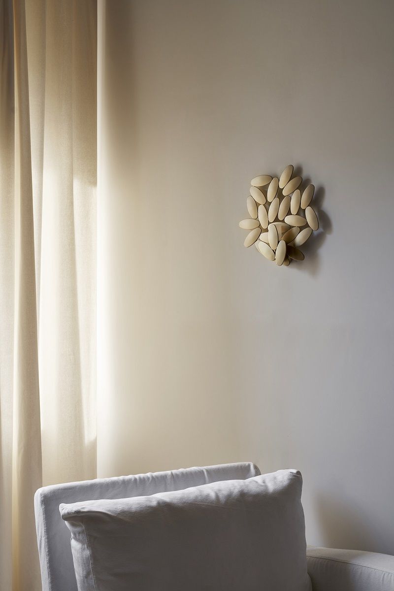 Foliae Wandleuchte von Opinion Ciatti, moderne Design Wandlampe aus Holz.