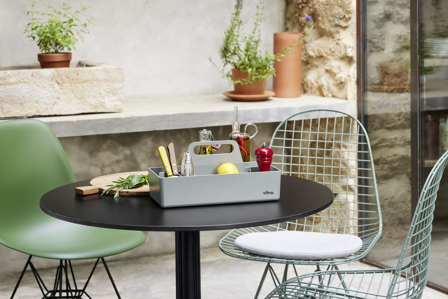 Eames Fiberglass Chair DSR Stuhl Vitra