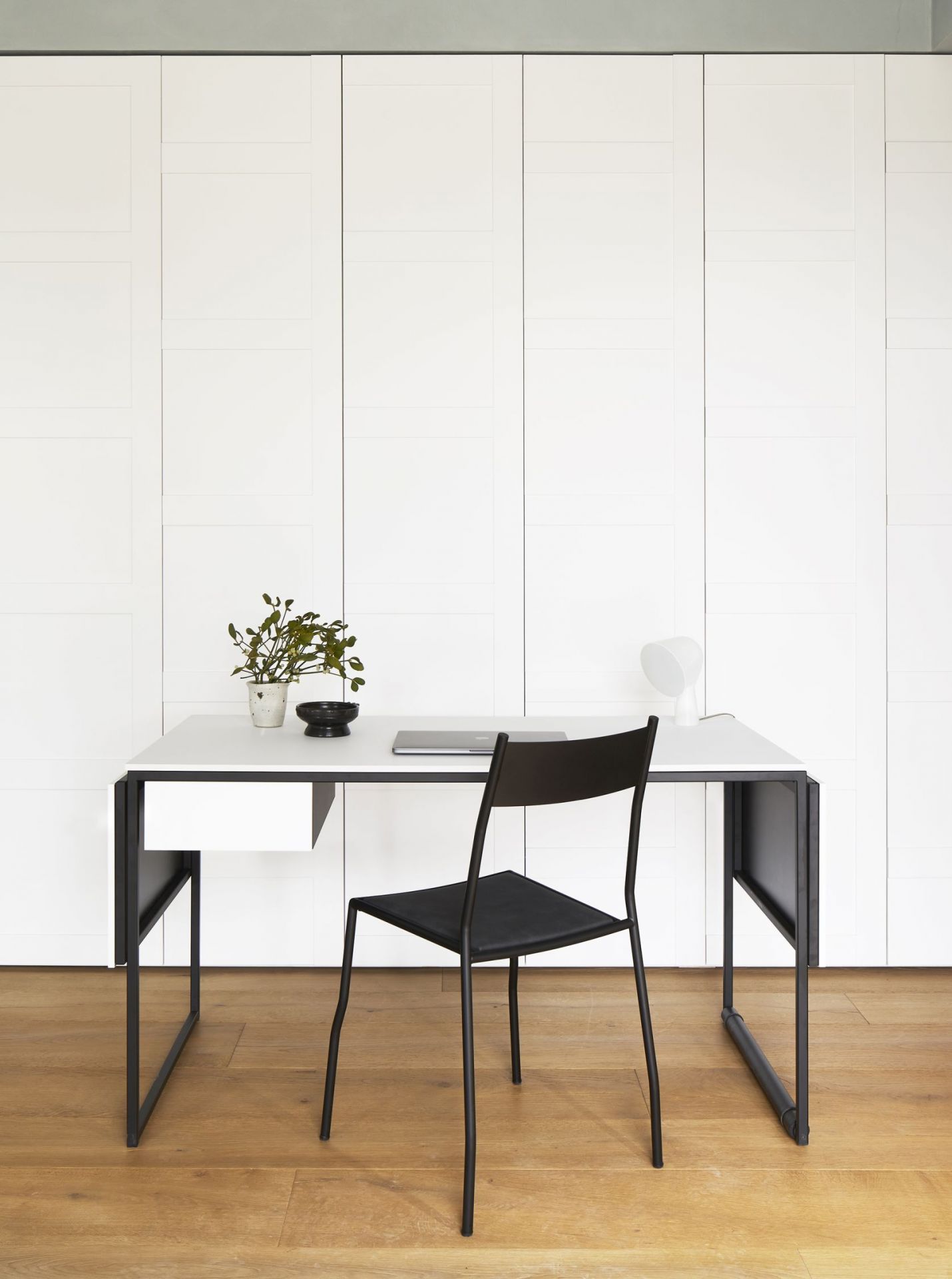 Macis Schreibtisch mit Schublade, Verlängerungen und Pinnwand Opinion Ciatti